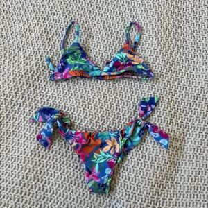 Colorful Floral Bikini Set XS